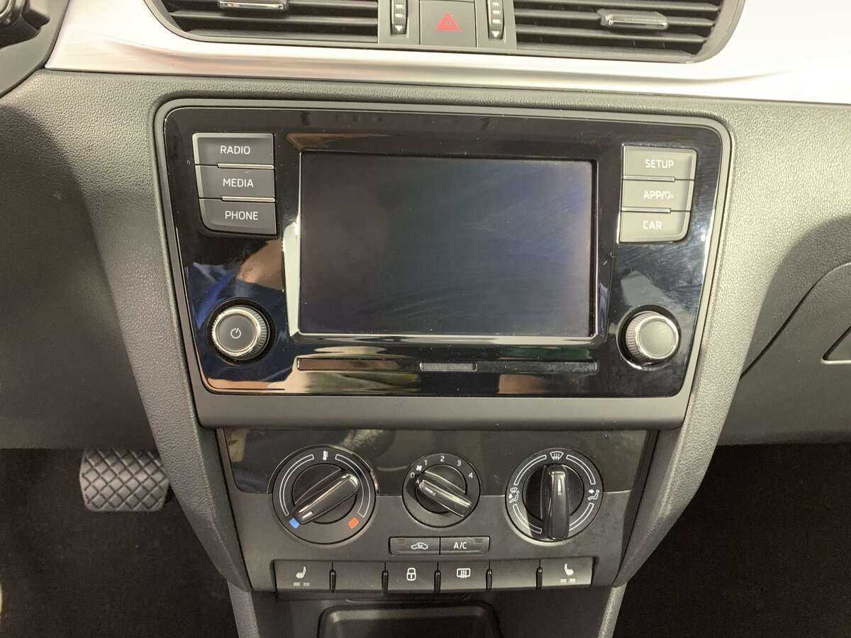 Купить Skoda Rapid с пробегом. Фото: #12