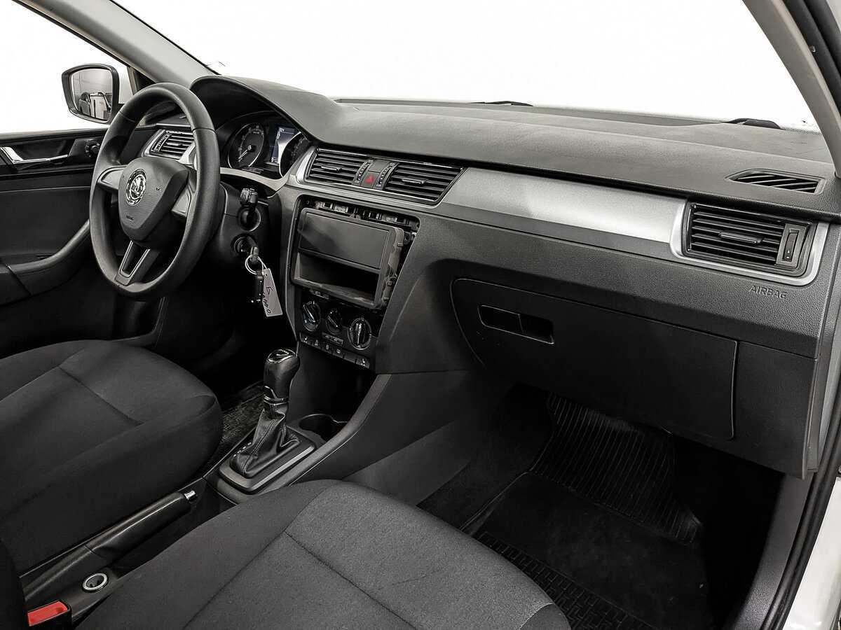 Купить Skoda Rapid с пробегом. Фото: #11