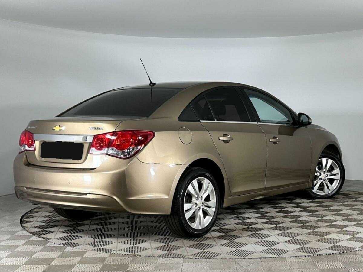 Купить Chevrolet Cruze с пробегом. Фото: #1