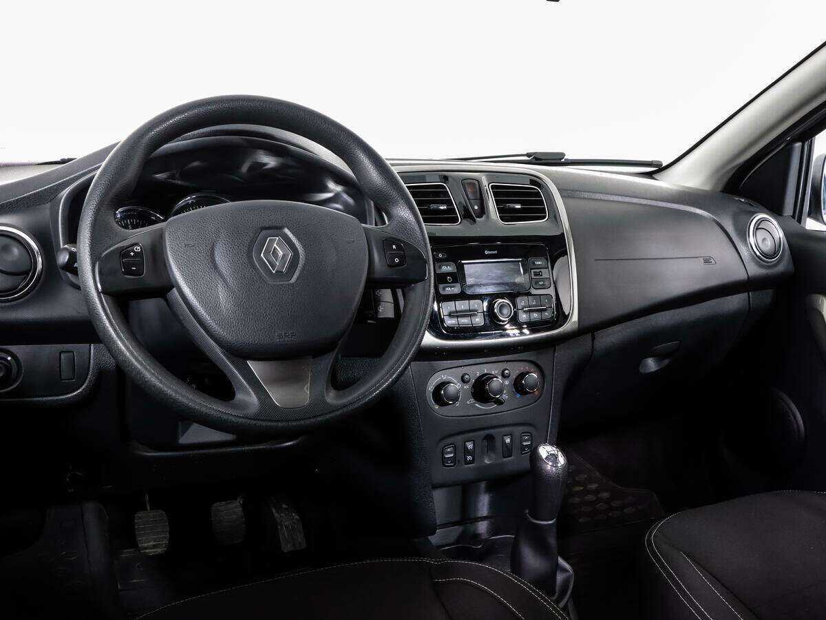 Купить Renault Logan с пробегом. Фото: #10