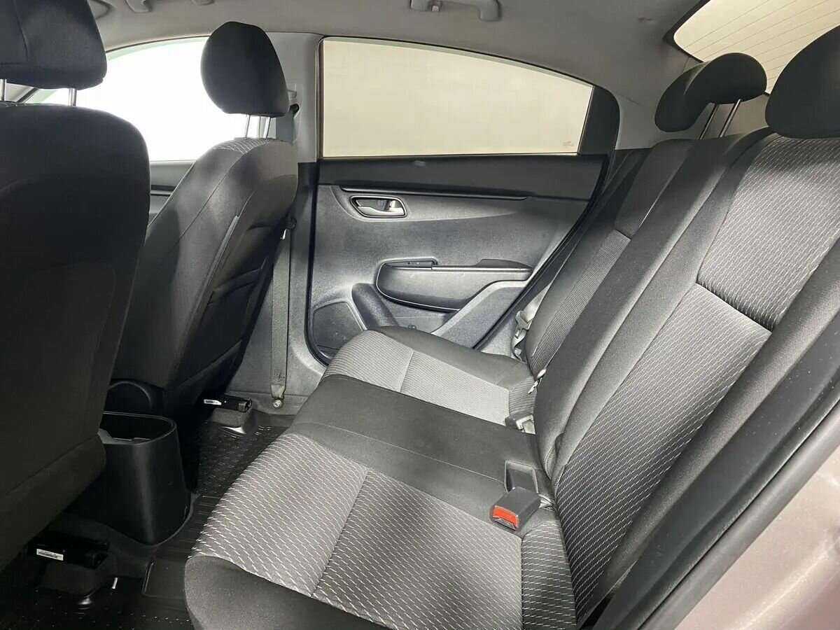 Купить Kia Rio с пробегом. Фото: #8