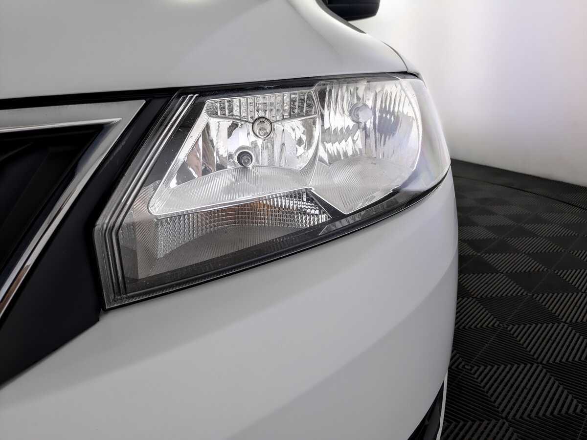 Купить Skoda Rapid с пробегом. Фото: #16