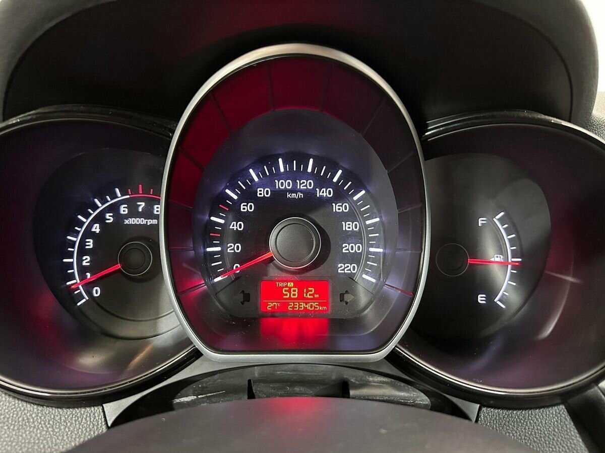 Купить Kia Rio с пробегом. Фото: #11