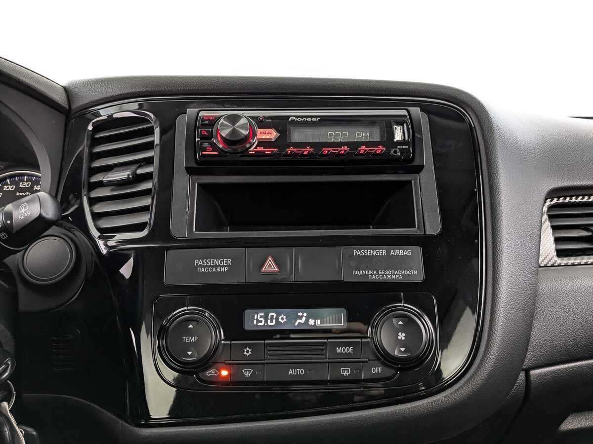Купить Mitsubishi Outlander с пробегом. Фото: #12