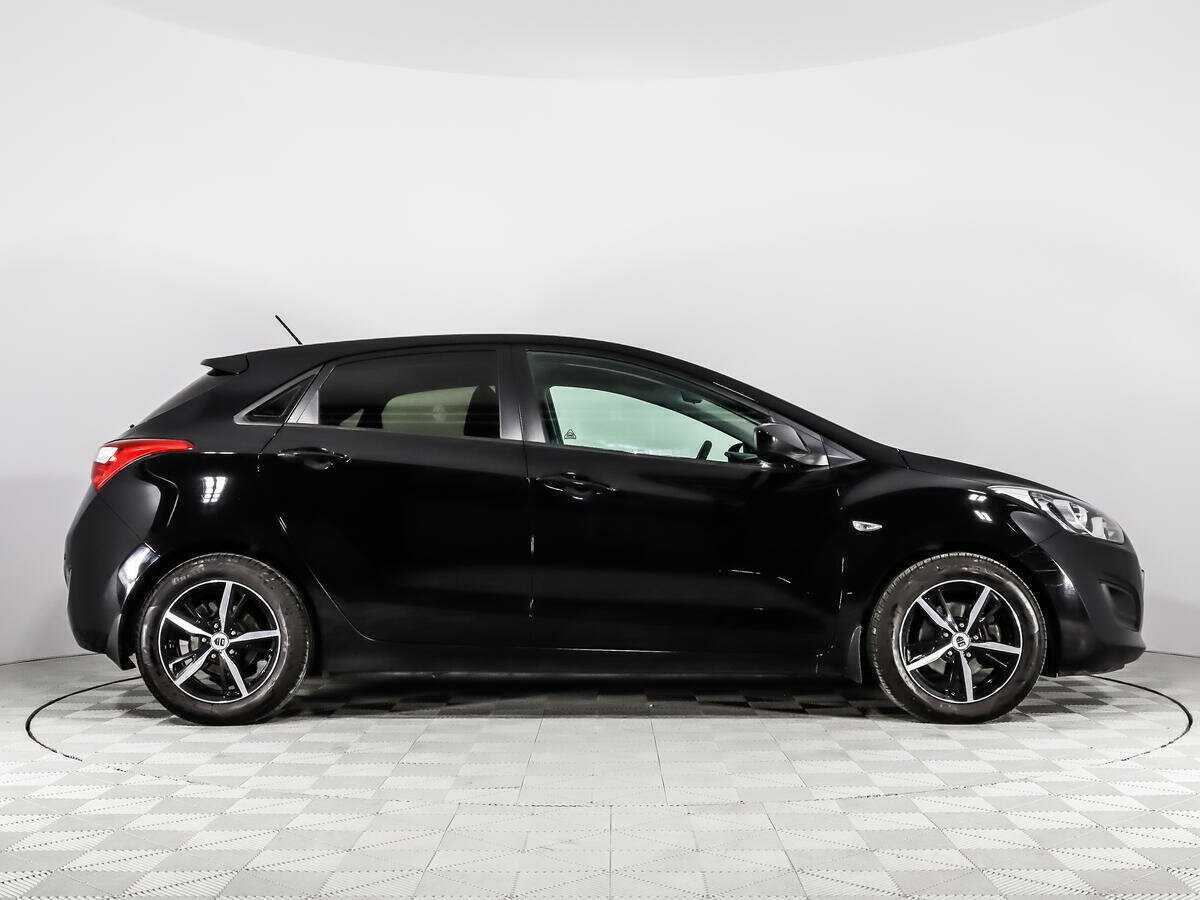 Купить Hyundai i30 с пробегом. Фото: #3