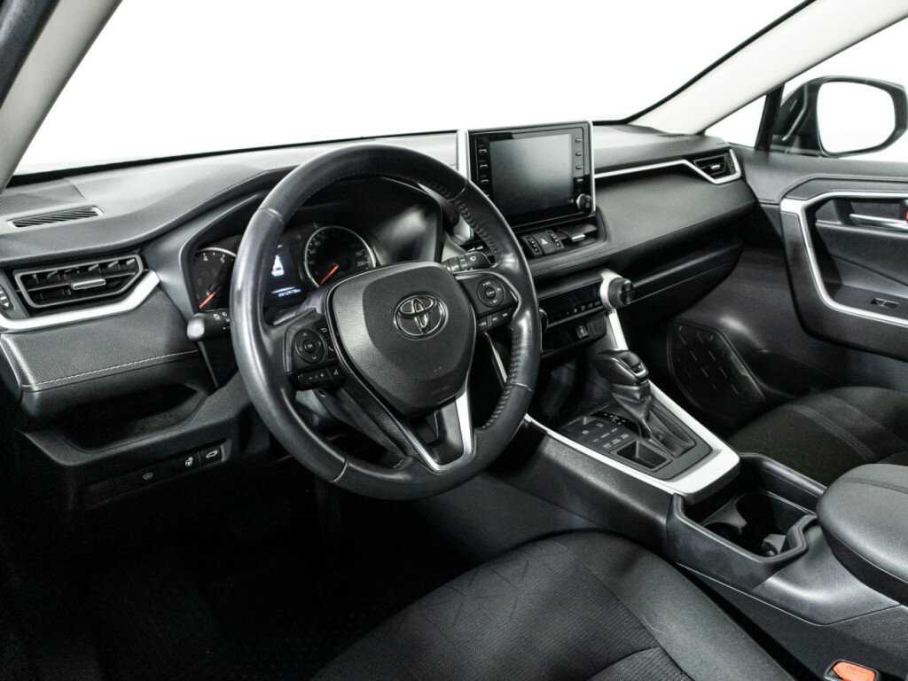 Купить Toyota RAV4 с пробегом. Фото: #10