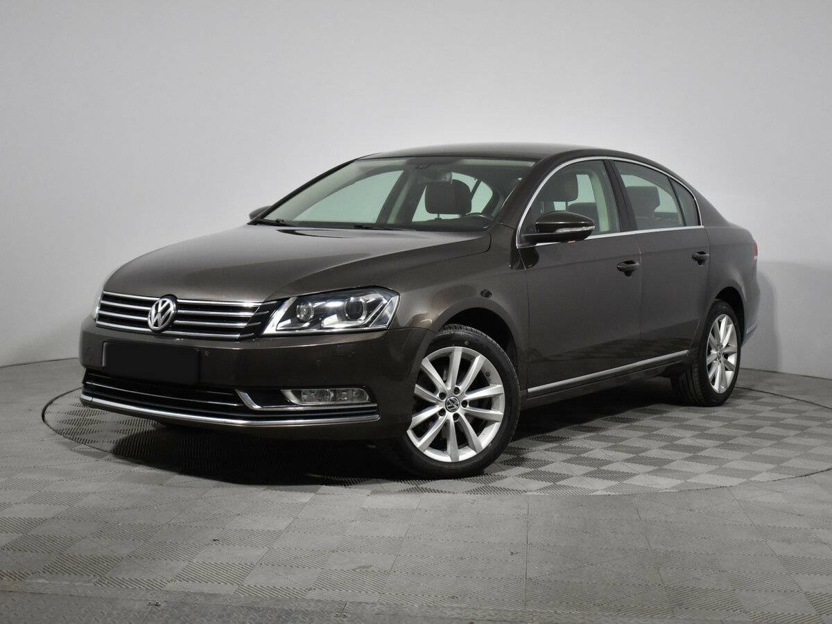Купить Volkswagen Passat с пробегом. Посмотреть фото