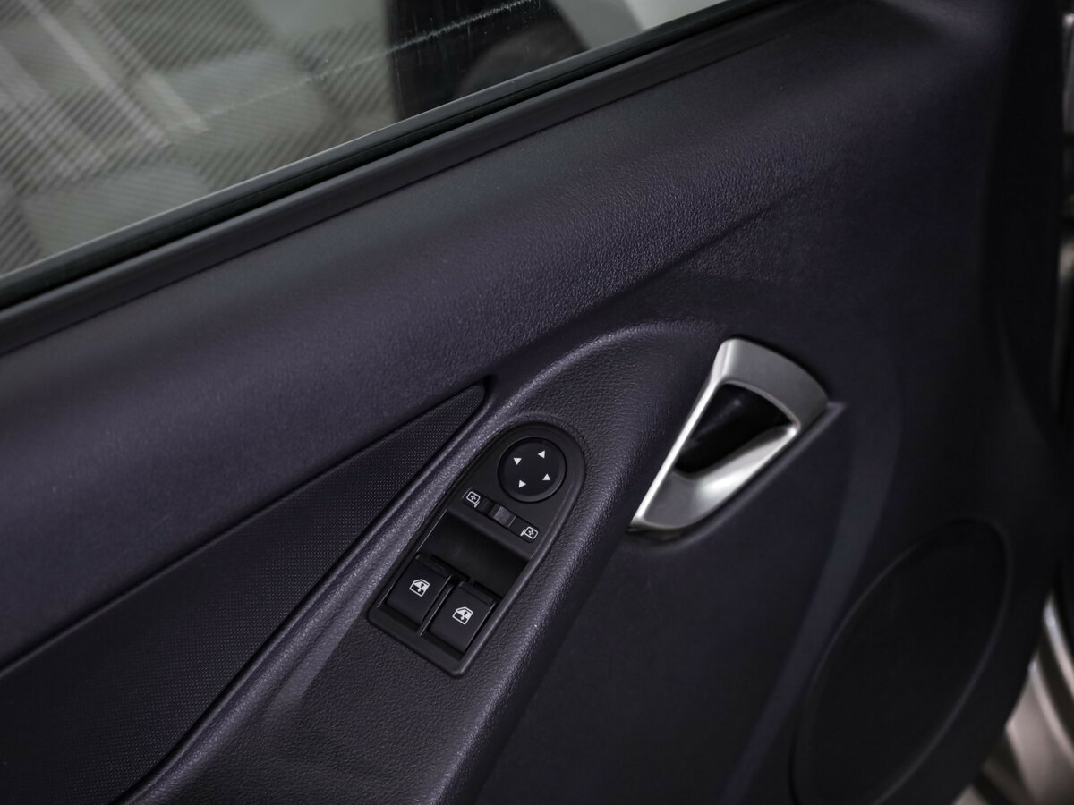 Купить Lada (ВАЗ) Granta с пробегом. Фото: #9