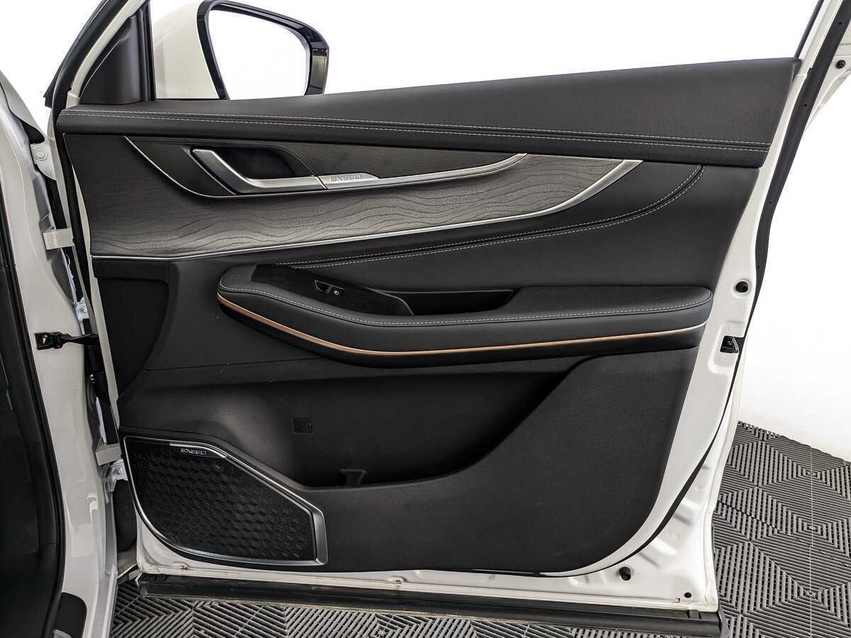 Купить EXEED LX с пробегом. Фото: #20