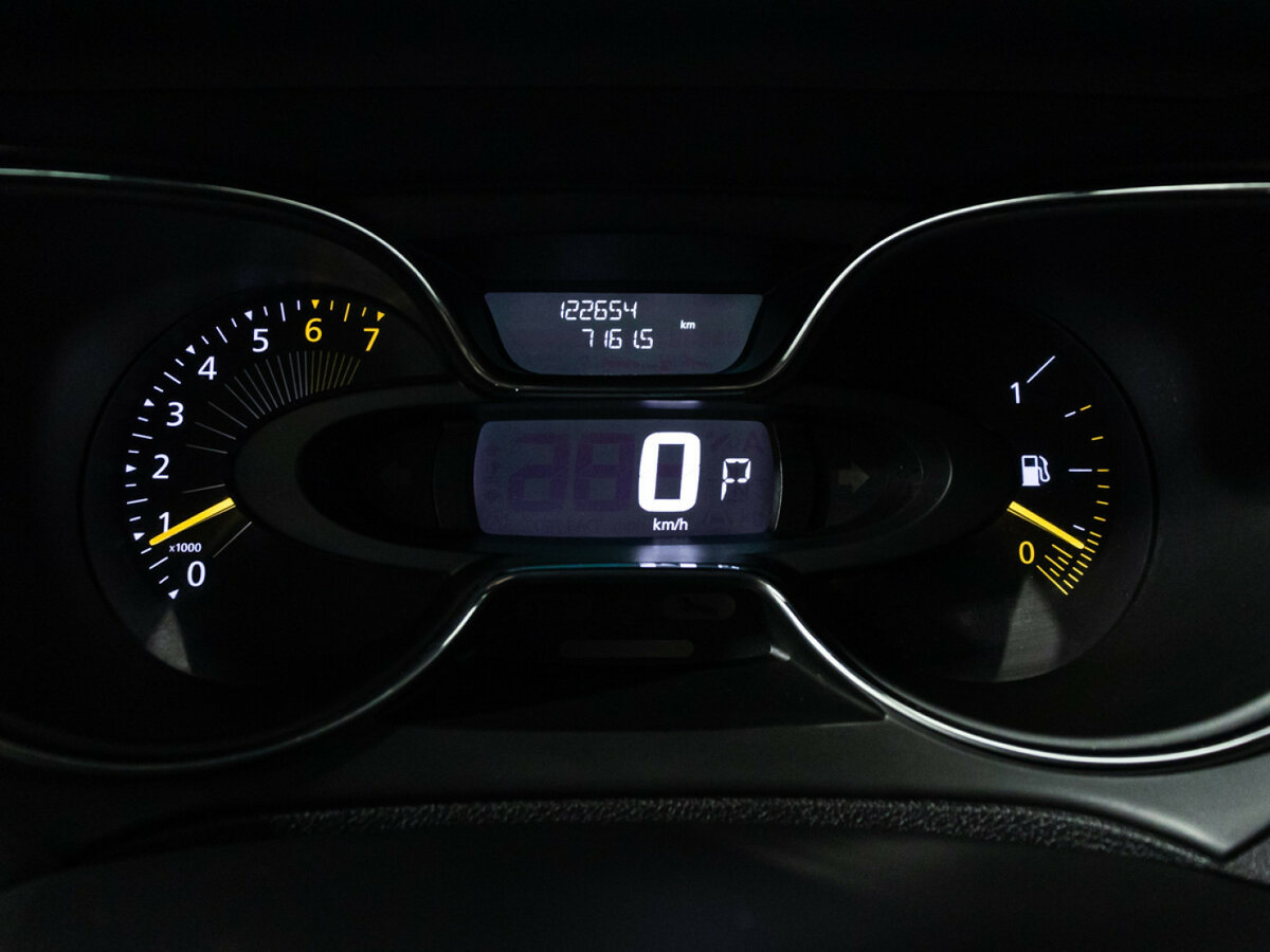 Купить Renault Kaptur с пробегом. Фото: #11