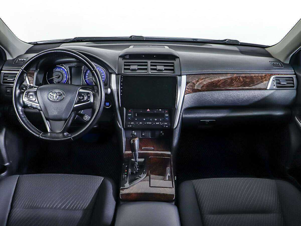 Купить Toyota Camry с пробегом. Фото: #10