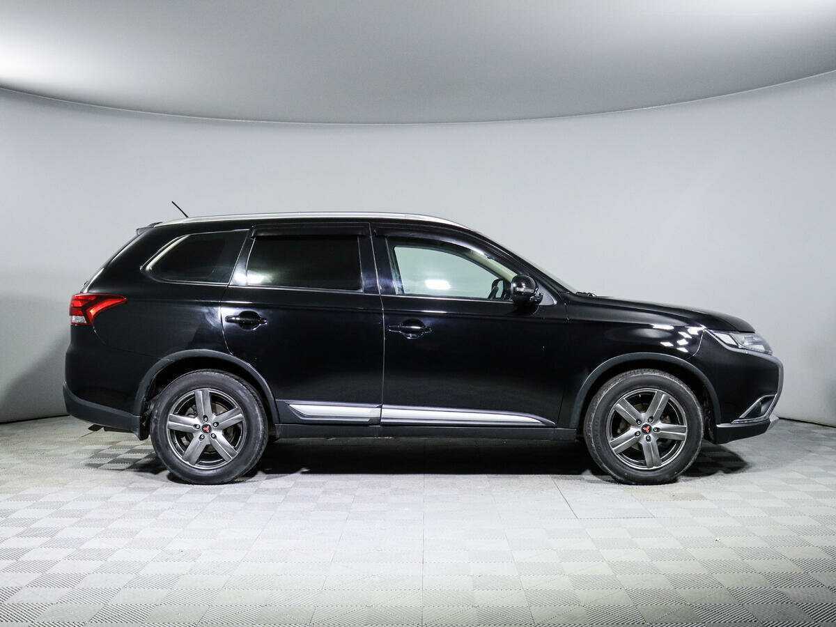 Купить Mitsubishi Outlander с пробегом. Фото: #3