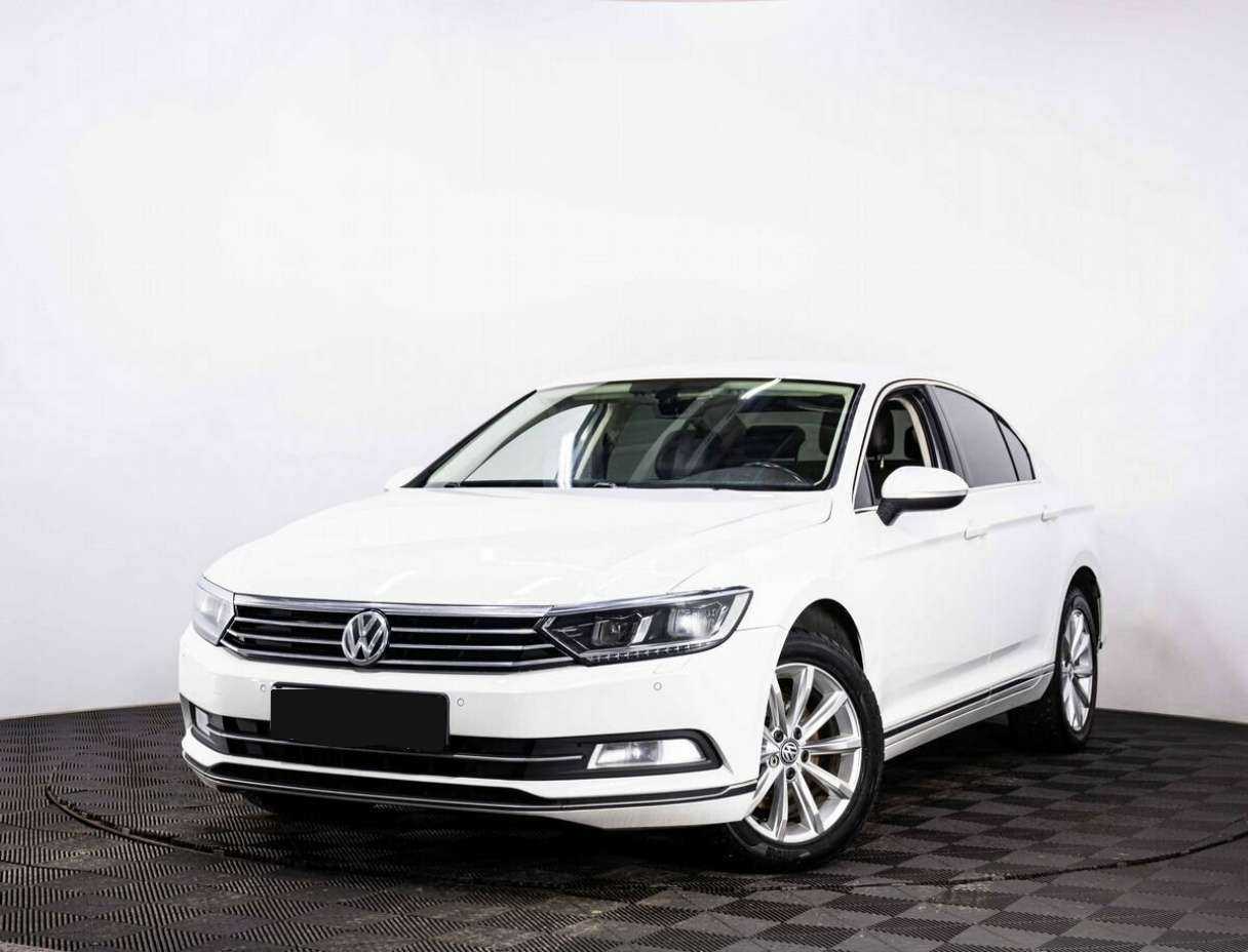 Купить Volkswagen Passat с пробегом. Посмотреть фото