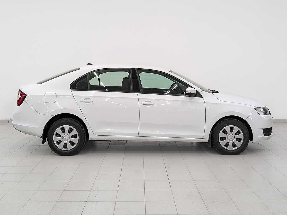 Купить Skoda Rapid с пробегом. Фото: #3