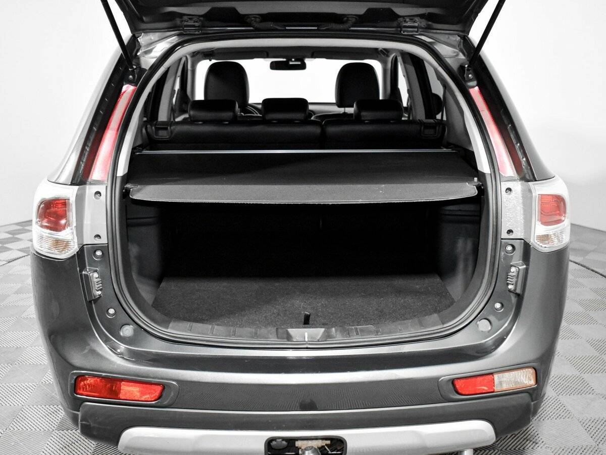 Купить Mitsubishi Outlander с пробегом. Фото: #20