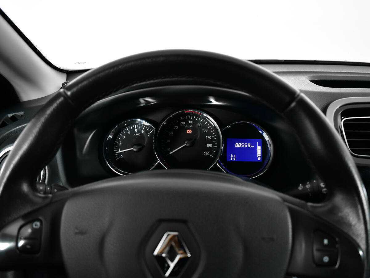 Купить Renault Sandero с пробегом. Фото: #10