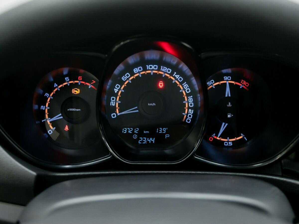 Купить Lada (ВАЗ) Vesta с пробегом. Фото: #9