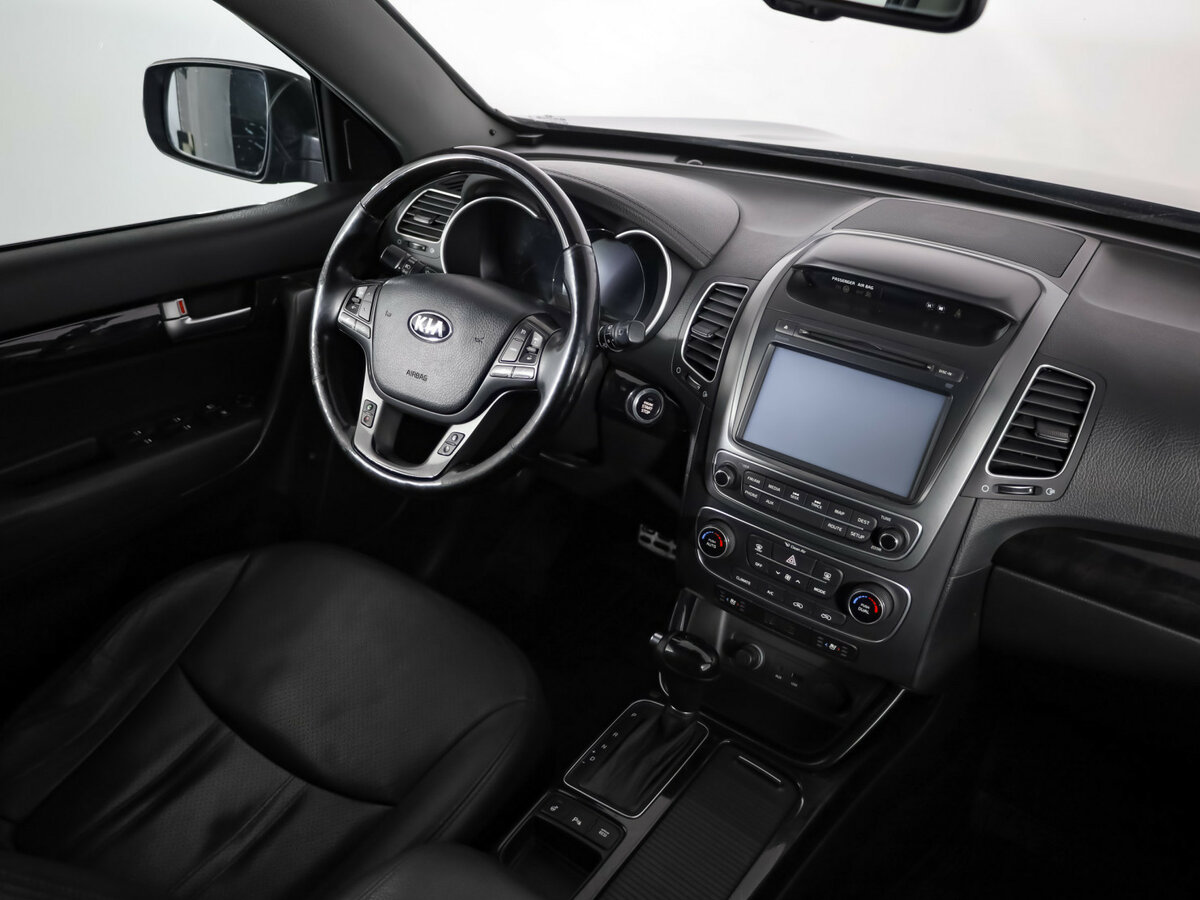 Купить Kia Sorento с пробегом. Фото: #8