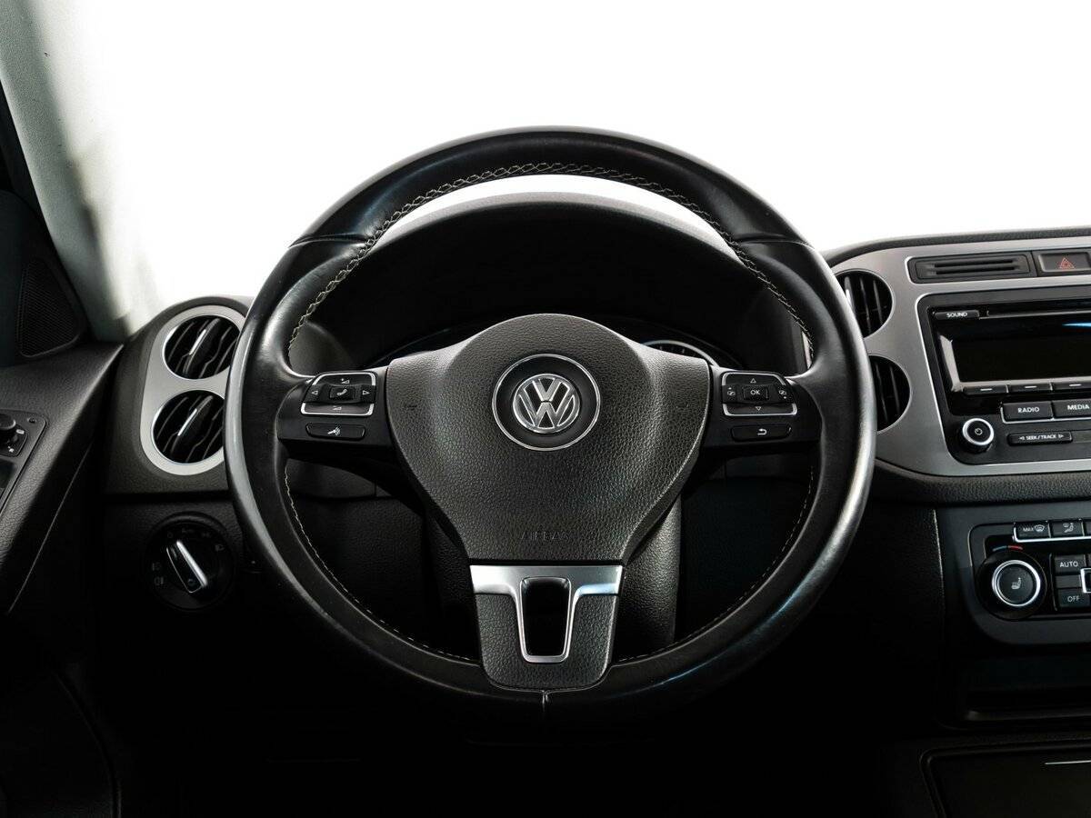 Купить Volkswagen Tiguan с пробегом. Фото: #9