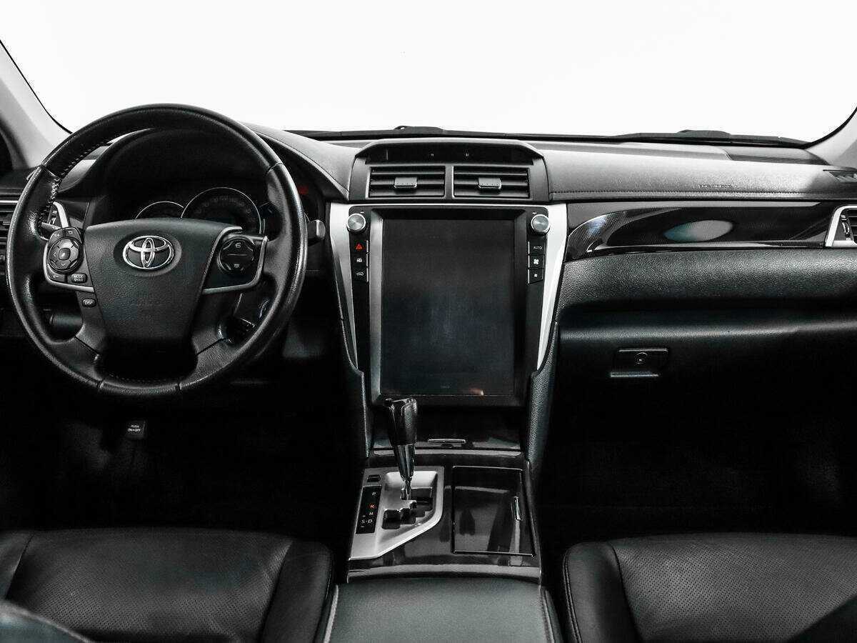 Купить Toyota Camry с пробегом. Фото: #12