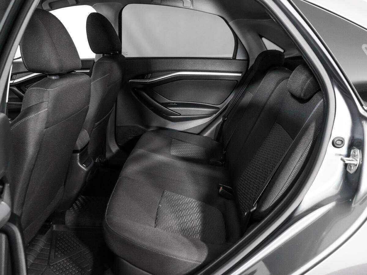 Купить Lada (ВАЗ) Vesta с пробегом. Фото: #9