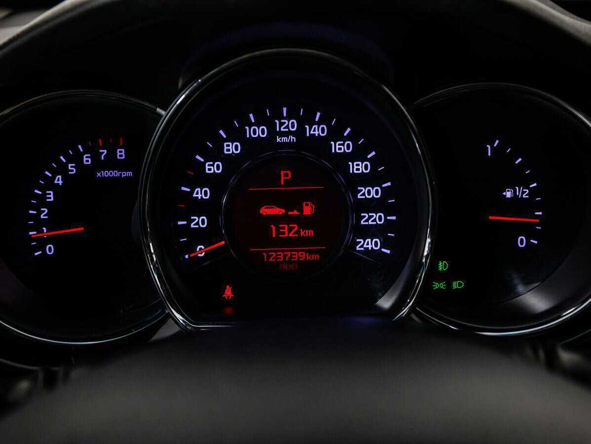 Купить Kia Ceed с пробегом. Фото: #11