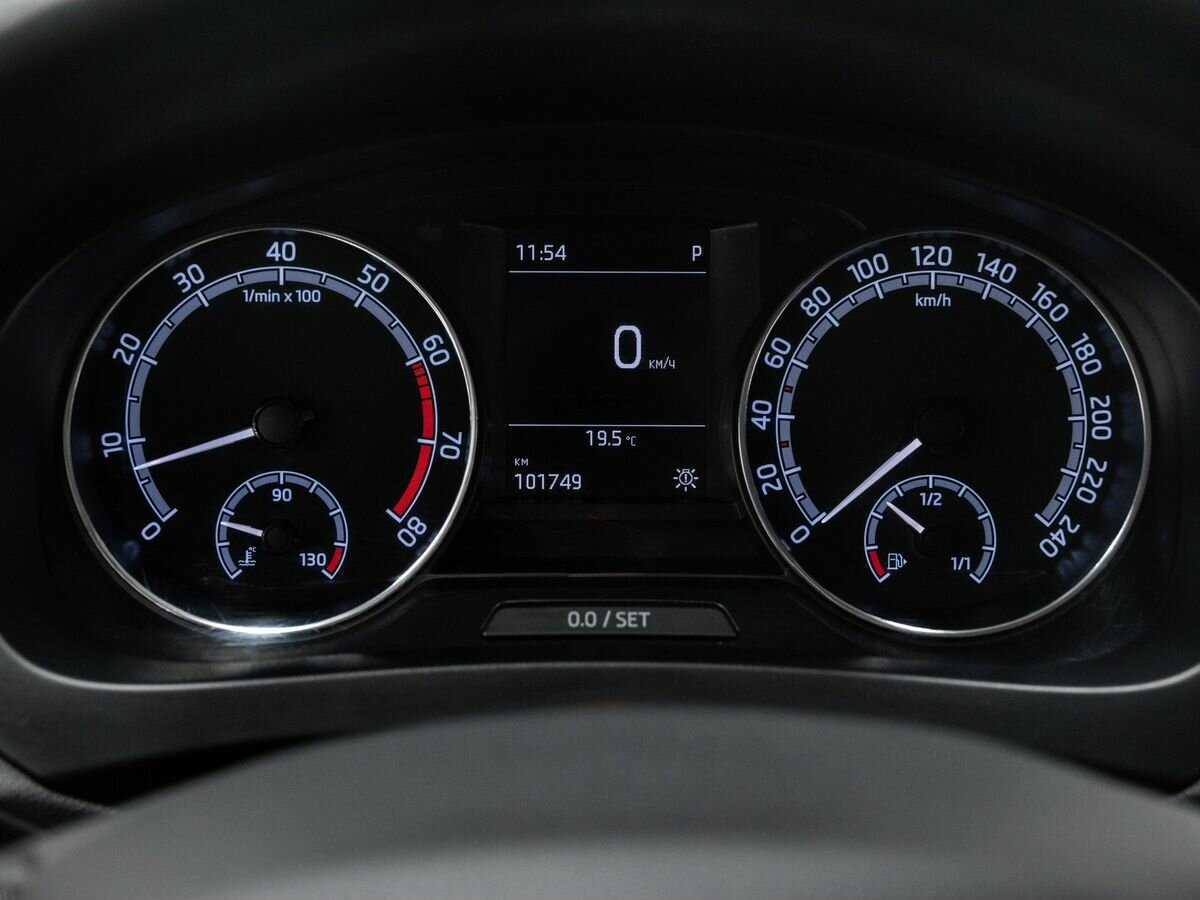 Купить Skoda Rapid с пробегом. Фото: #21