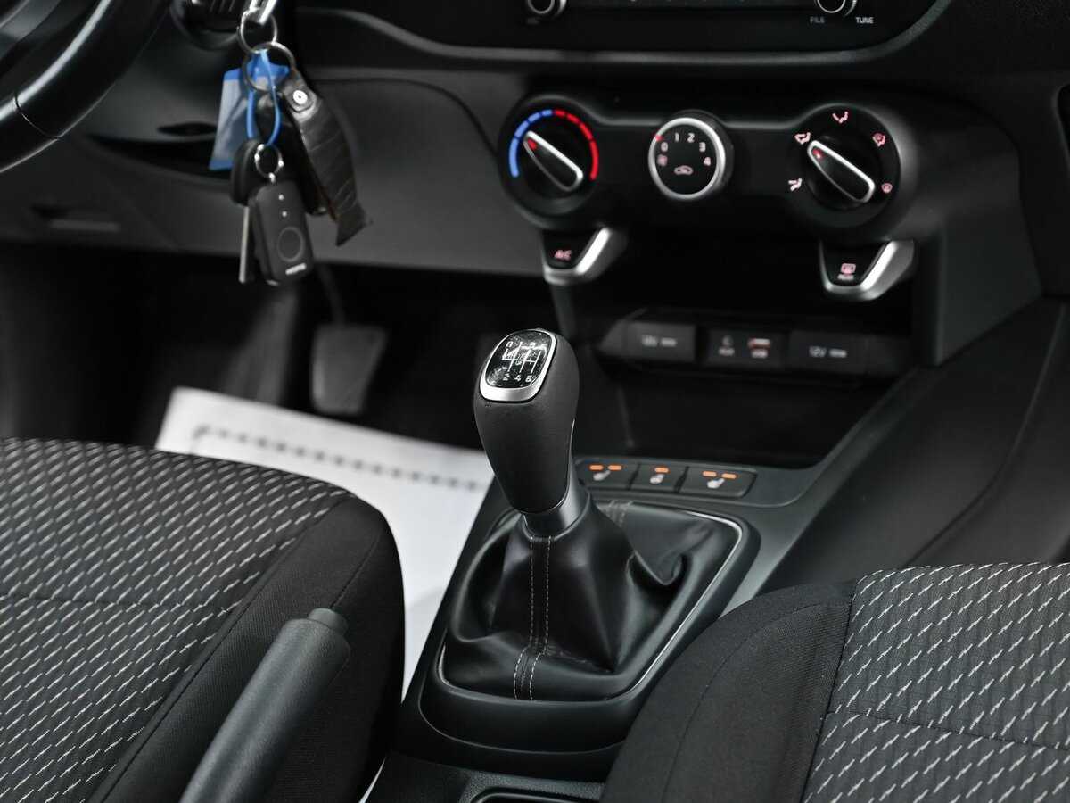 Купить Kia Rio с пробегом. Фото: #9