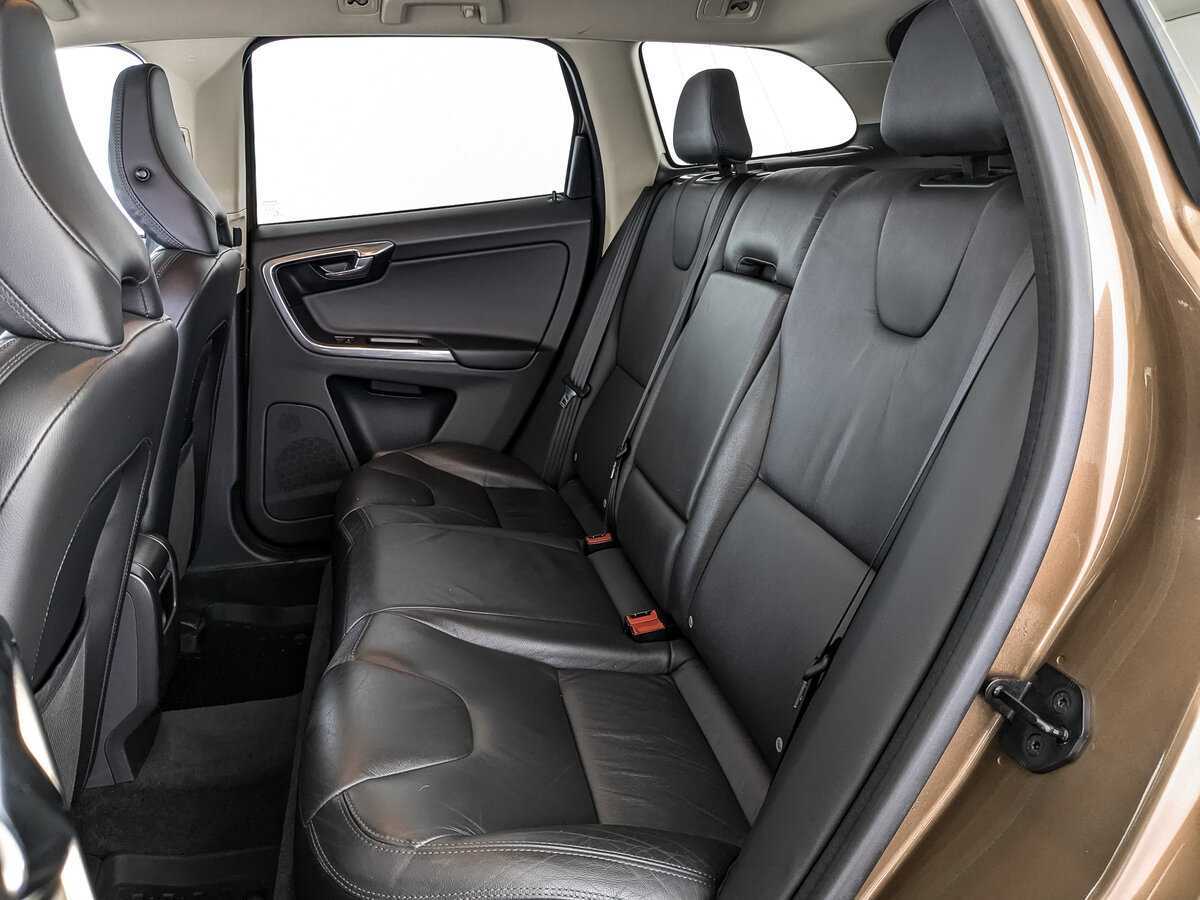 Купить Volvo XC60 с пробегом. Фото: #13