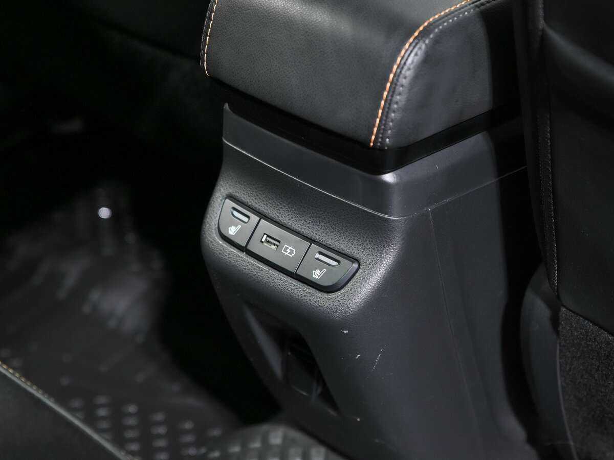 Купить Lada (ВАЗ) Vesta с пробегом. Фото: #16