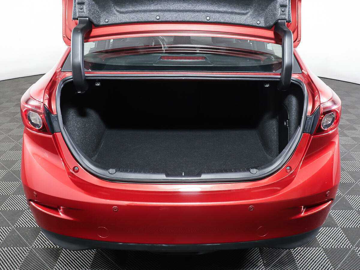 Купить Mazda 3 с пробегом. Фото: #9