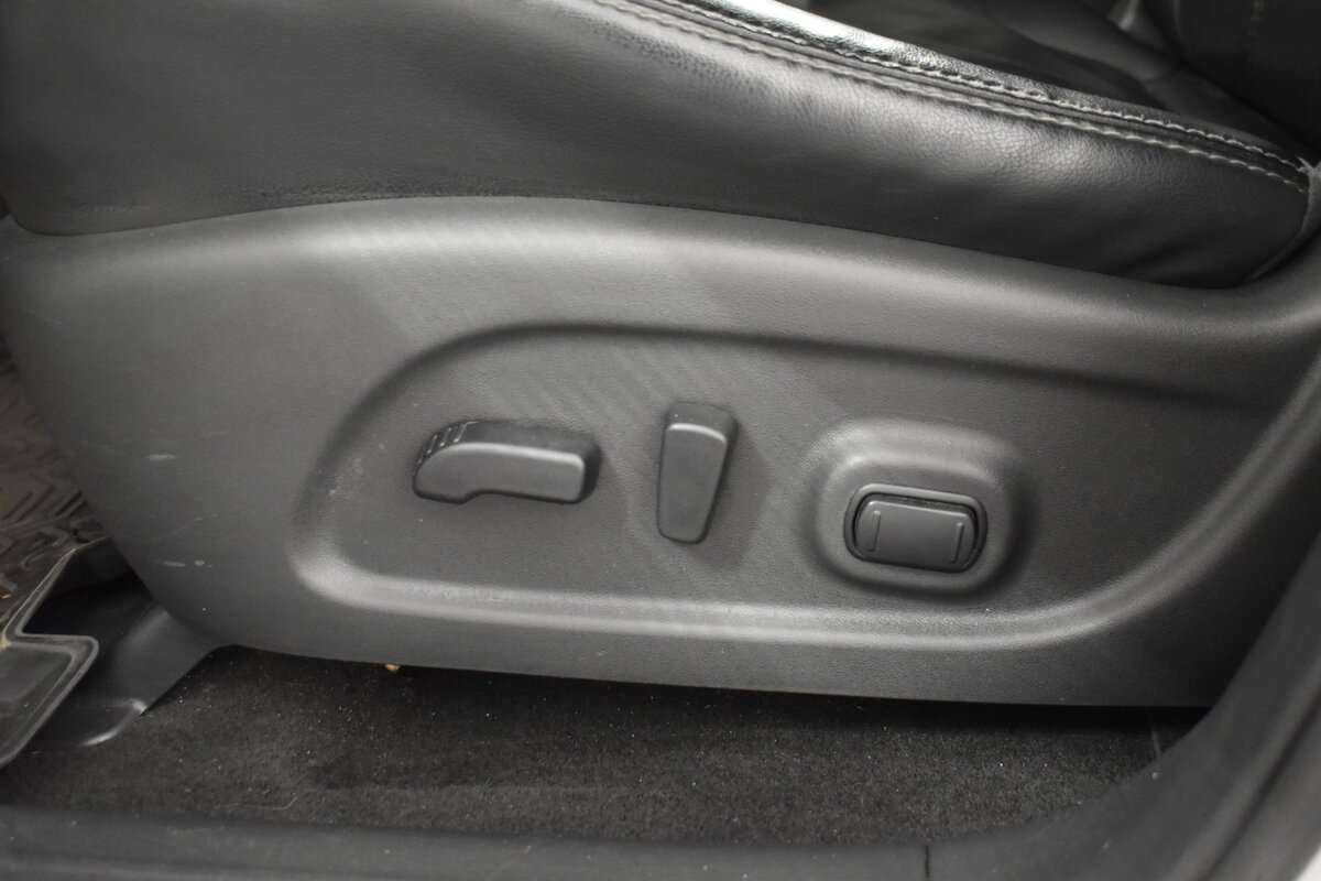 Купить Nissan Pathfinder с пробегом. Фото: #22