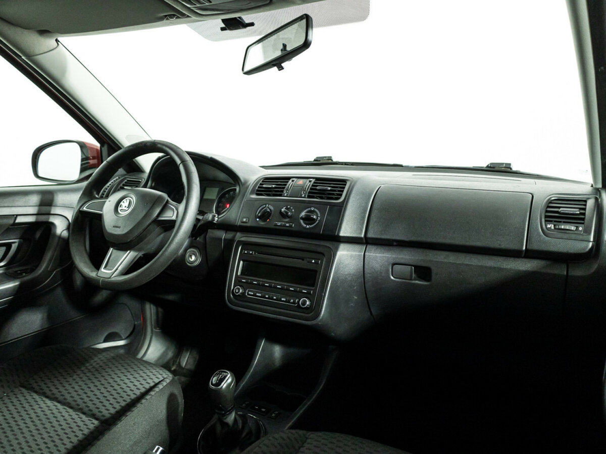 Купить Skoda Fabia с пробегом. Фото: #6