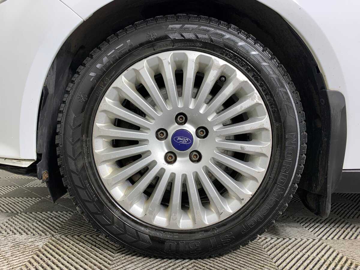Купить Ford Focus с пробегом. Фото: #8