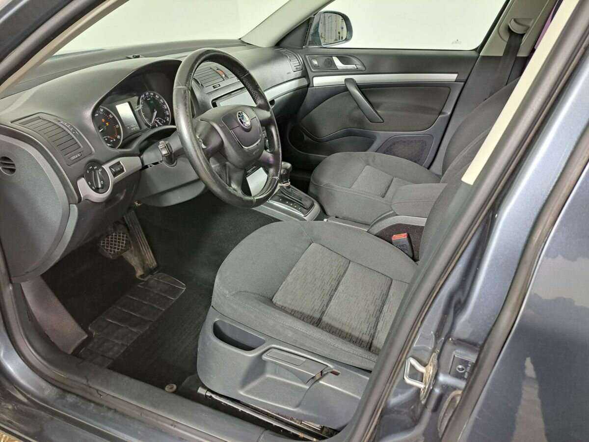 Купить Skoda Octavia с пробегом. Фото: #11