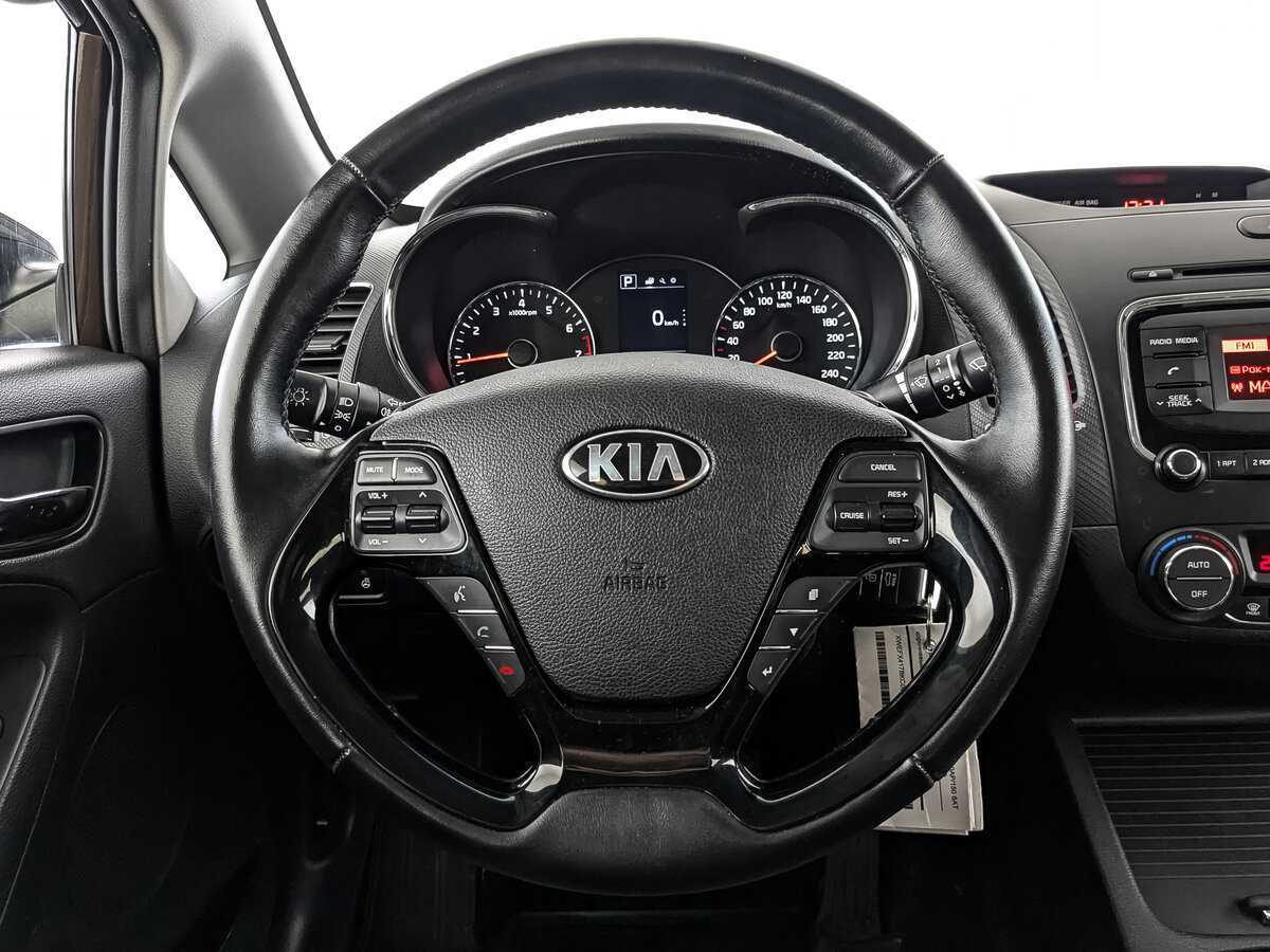 Купить Kia Cerato с пробегом. Фото: #17