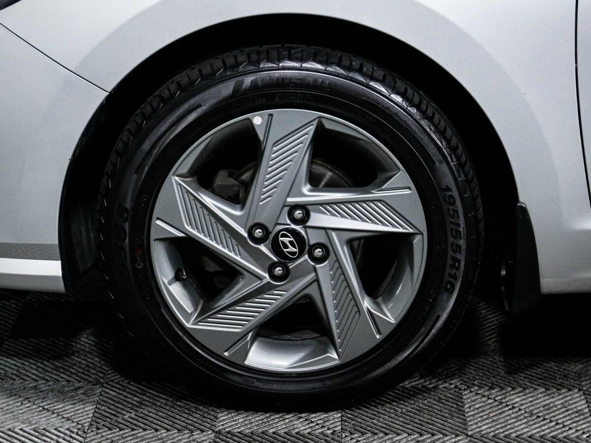 Купить Hyundai Solaris с пробегом. Фото: #14