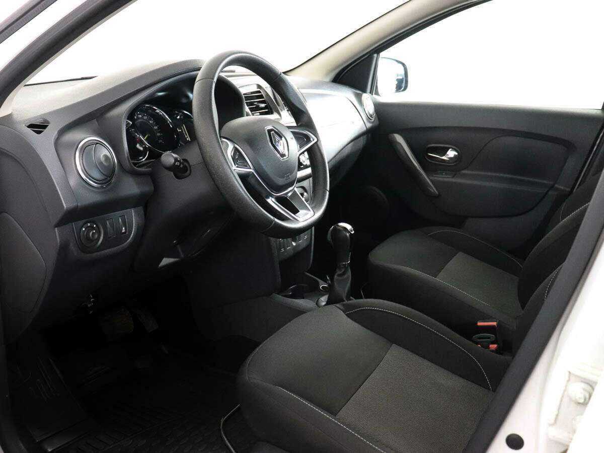Купить Renault Logan с пробегом. Фото: #7