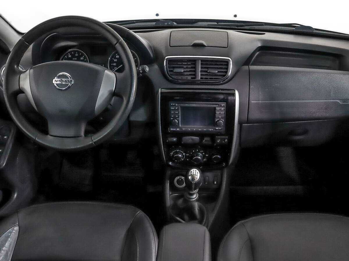 Купить Nissan Terrano с пробегом. Фото: #10