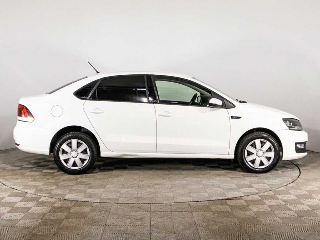 Купить Volkswagen Polo с пробегом. Фото: #3