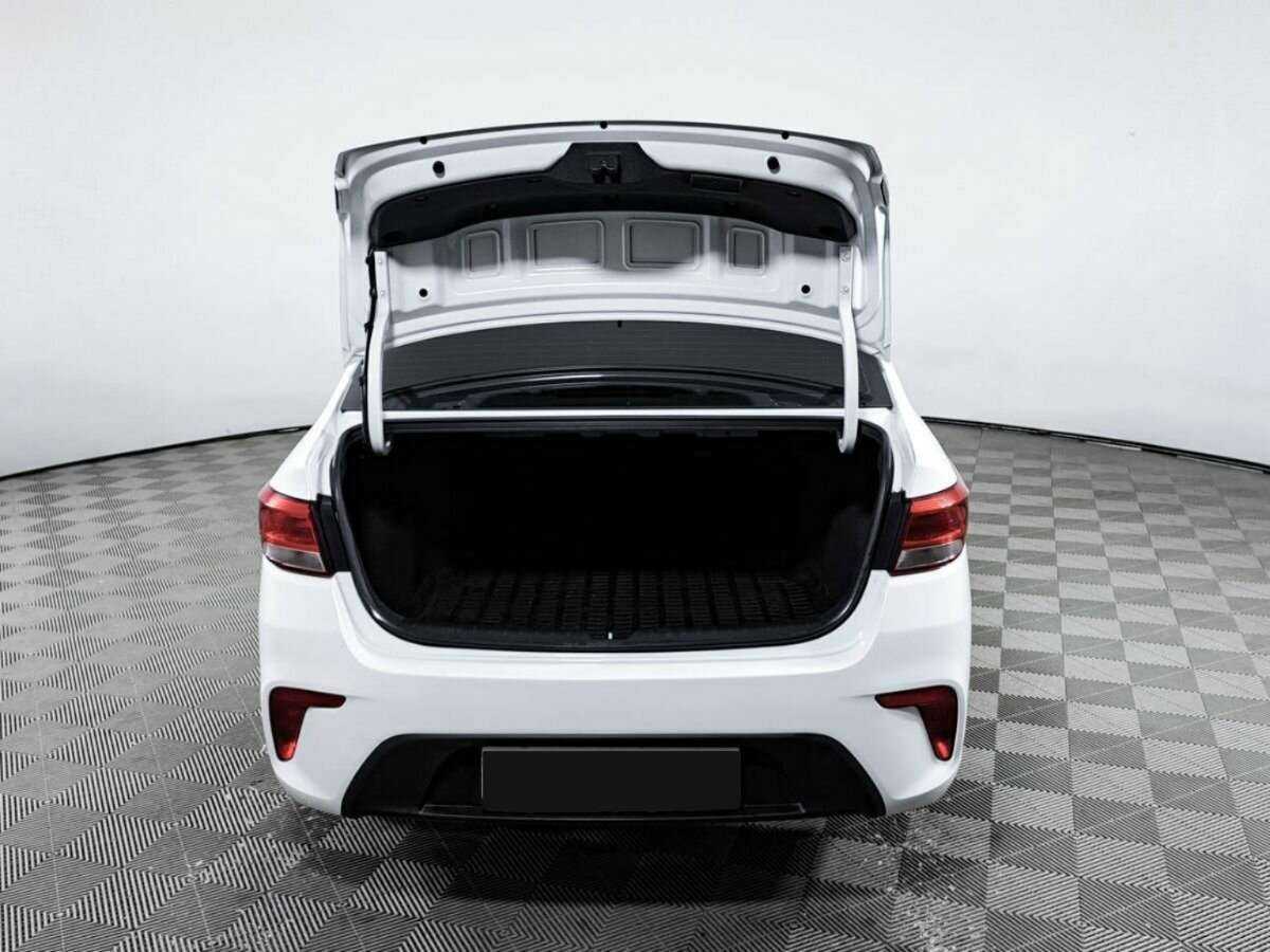 Купить Kia Rio с пробегом. Фото: #9