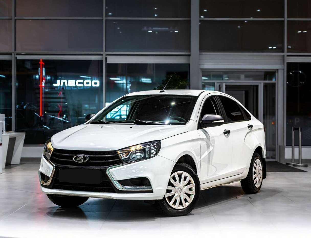 Купить Lada (ВАЗ) Vesta с пробегом. Посмотреть фото