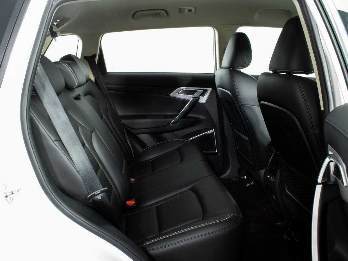 Купить Geely Atlas с пробегом. Фото: #9