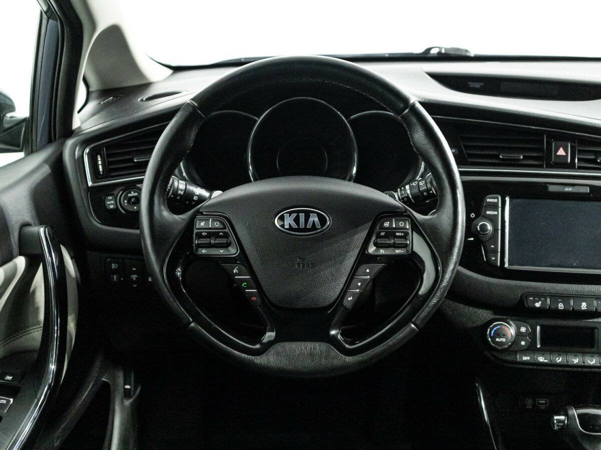 Купить Kia Ceed с пробегом. Фото: #18