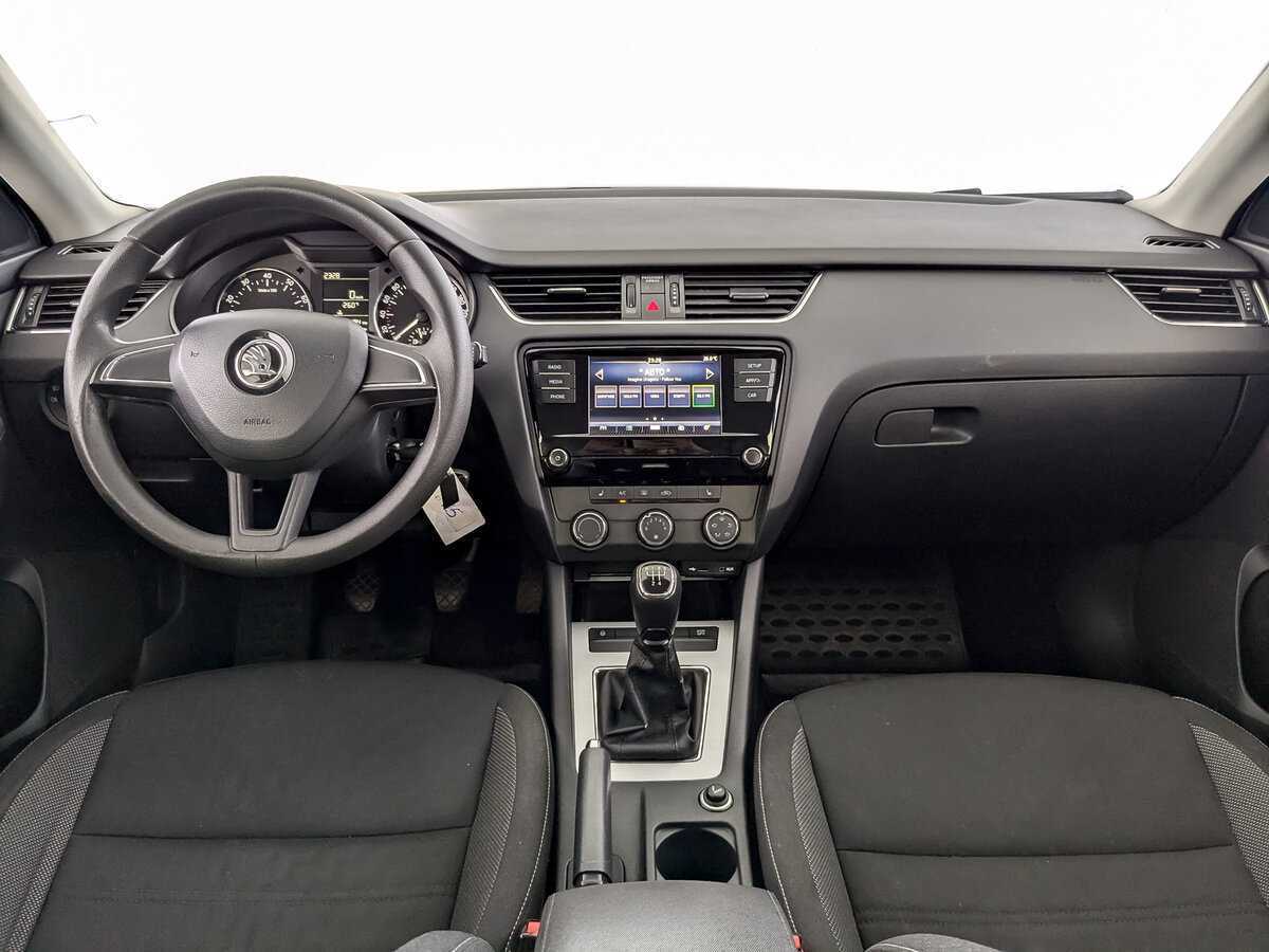 Купить Skoda Octavia с пробегом. Фото: #11