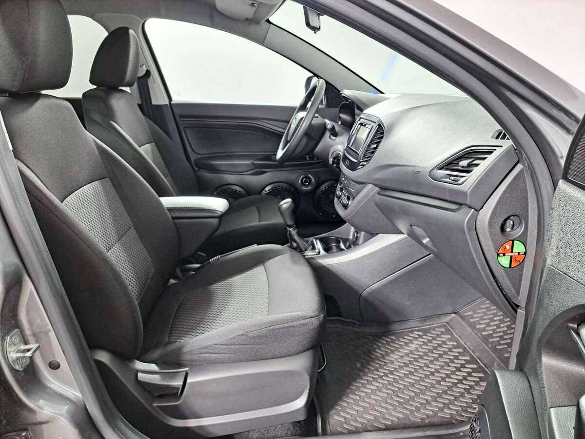 Купить Lada (ВАЗ) Vesta с пробегом. Фото: #8