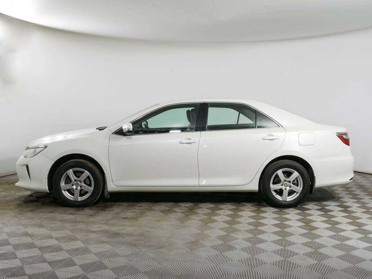 Купить Toyota Camry с пробегом. Фото: #7