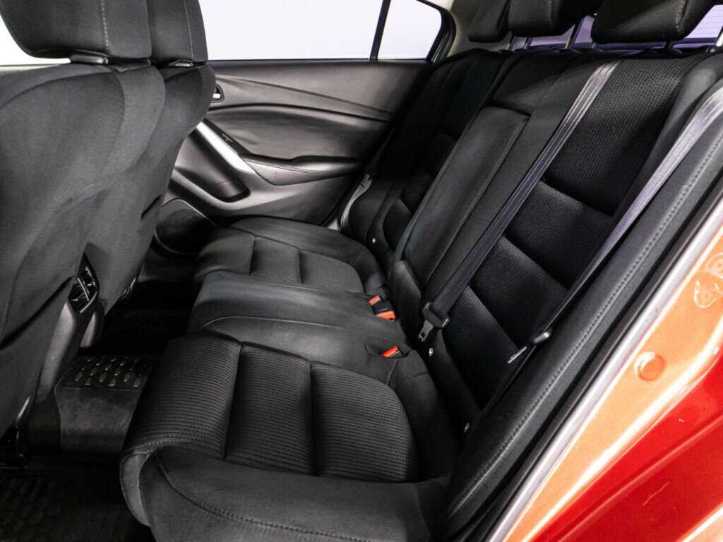 Купить Mazda 6 с пробегом. Фото: #9
