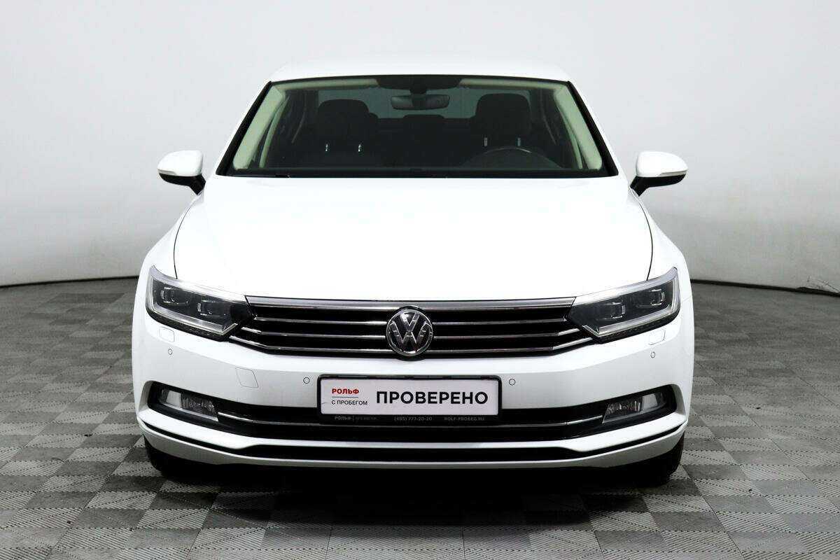 Купить Volkswagen Passat с пробегом. Фото: #1