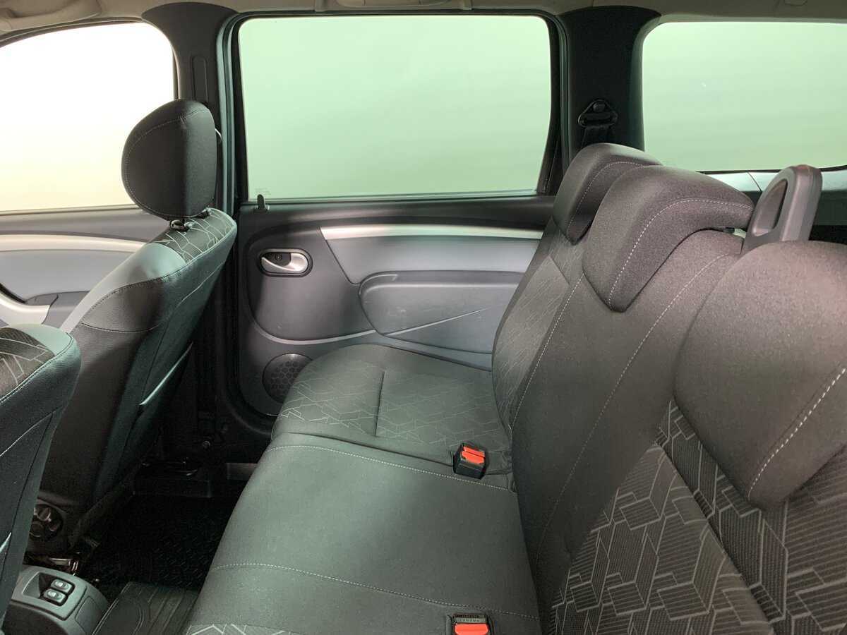 Купить Lada (ВАЗ) Largus с пробегом. Фото: #18